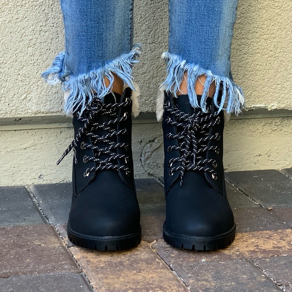 Black Laceup Hiking Faux Shearling Winter Boots - Picture 3 of 8